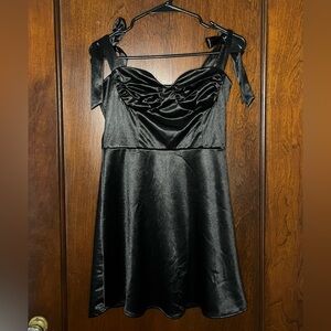 Lucy in the Sky Shoulder Tie Mini Dress Size Small